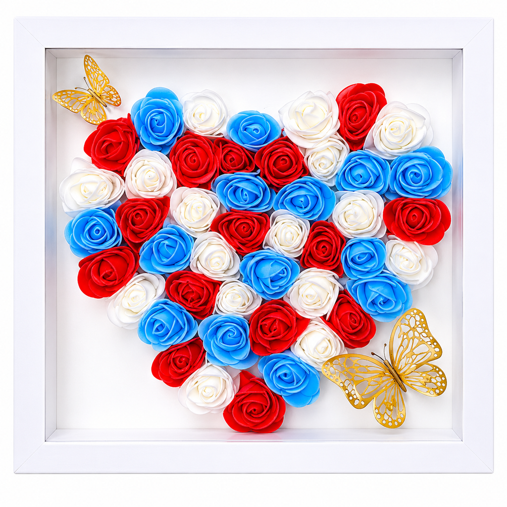 Cadre Cœur Fleuri Fait Main – Roses Bleu Blanc Rouge – Papillons Dorés – Décoration Patriotique