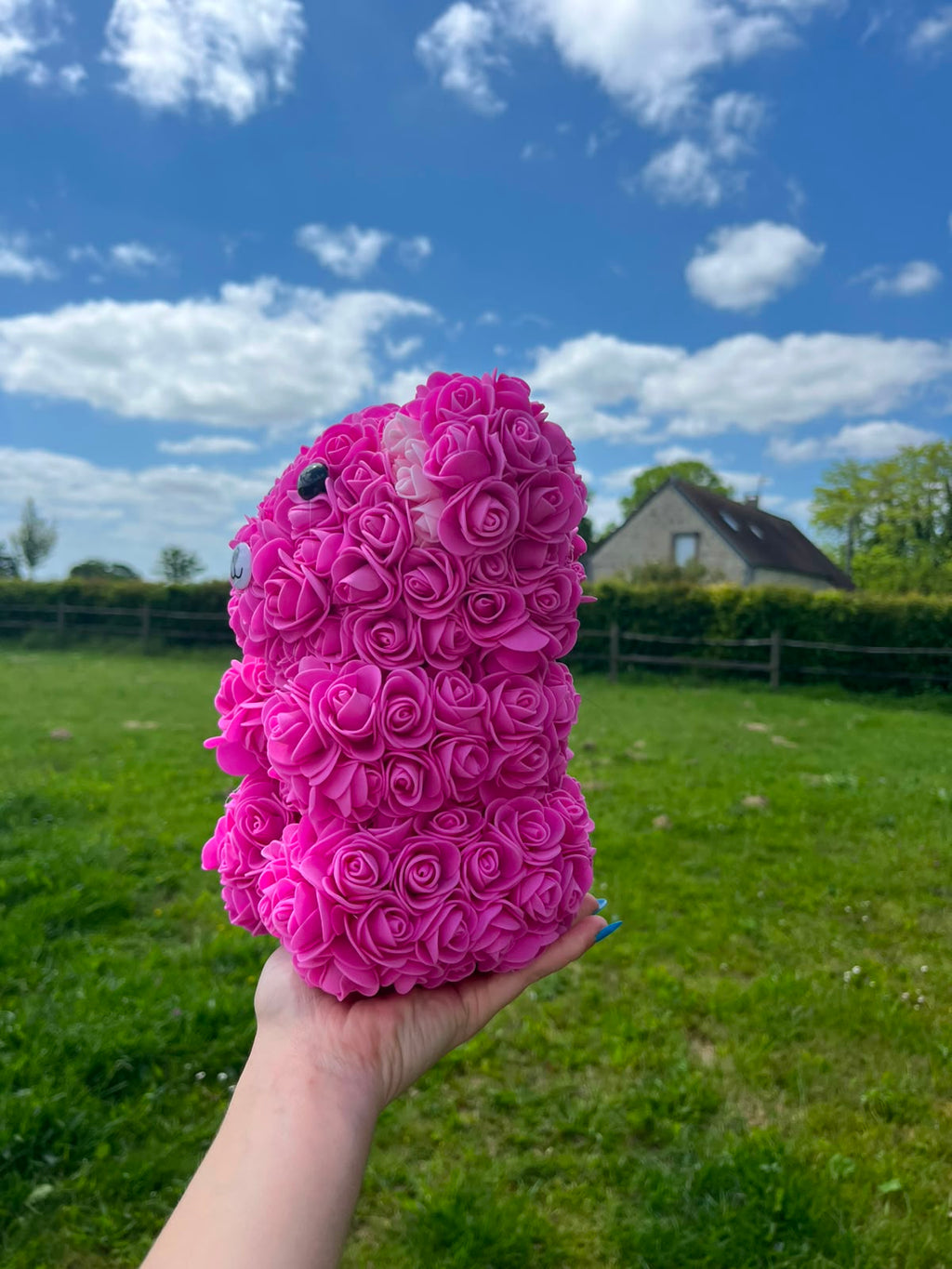 Ours Décoratif Fleuri Fait Main – Roses Fuchsia – Teddy Bear Artisanal